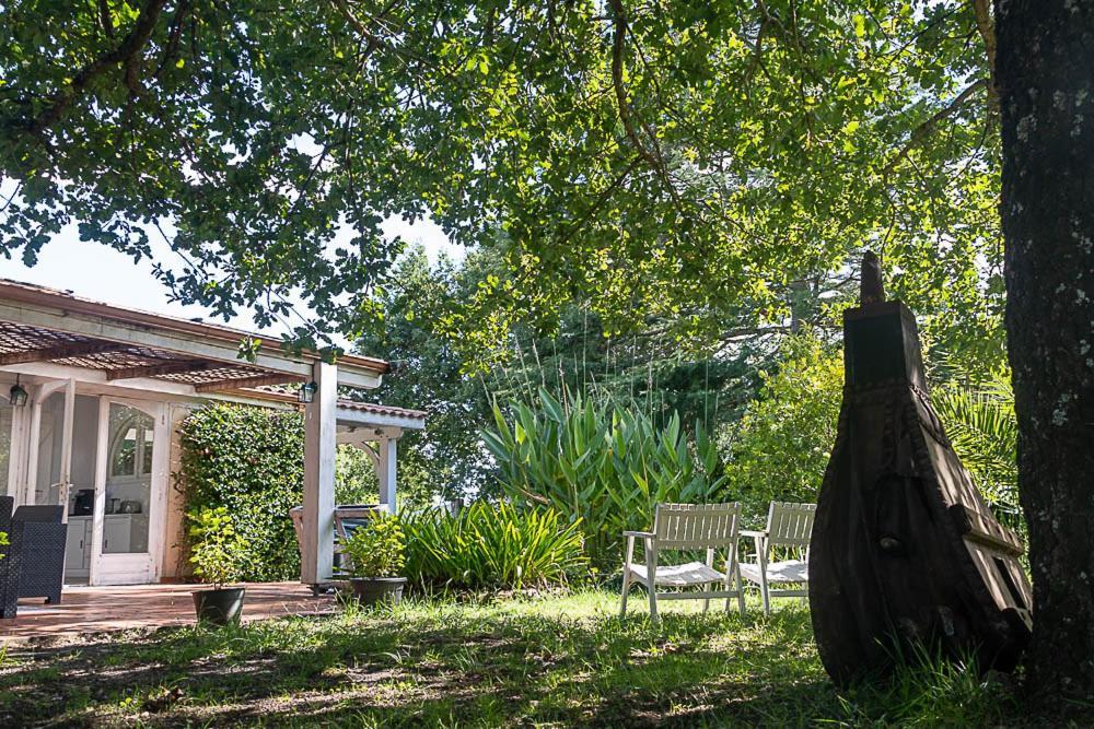 Au Detour Des Vignes Acomodação com café da manhã Ordonnac Exterior foto